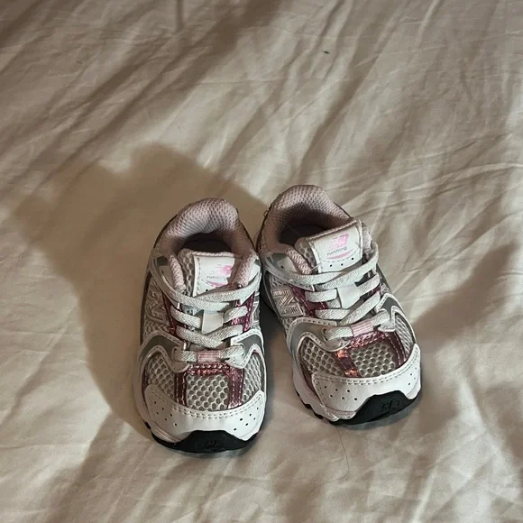 New Balance Kids White and Pink Athletic Sneakers - Picture 2 of 8